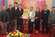 ĐIỂM NHÓM SINH HOẠT TÔN GIÁO TẬP TRUNG NGHĨA PHÚ ĐẾN CHÚC MỪNG UBND PHƯỜNG NAM GIA NGHĨA